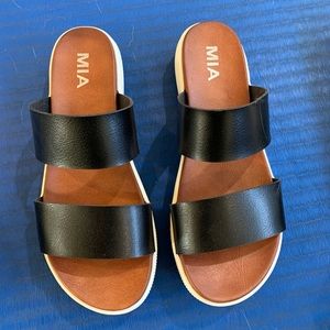 MIA Saige Platform Sandal Black Size 8